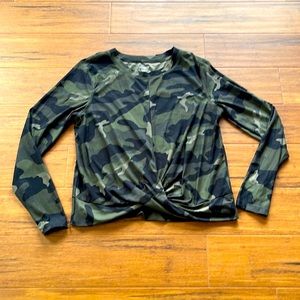 Camo Old Navy Active Workout Athleisure Dry fit
